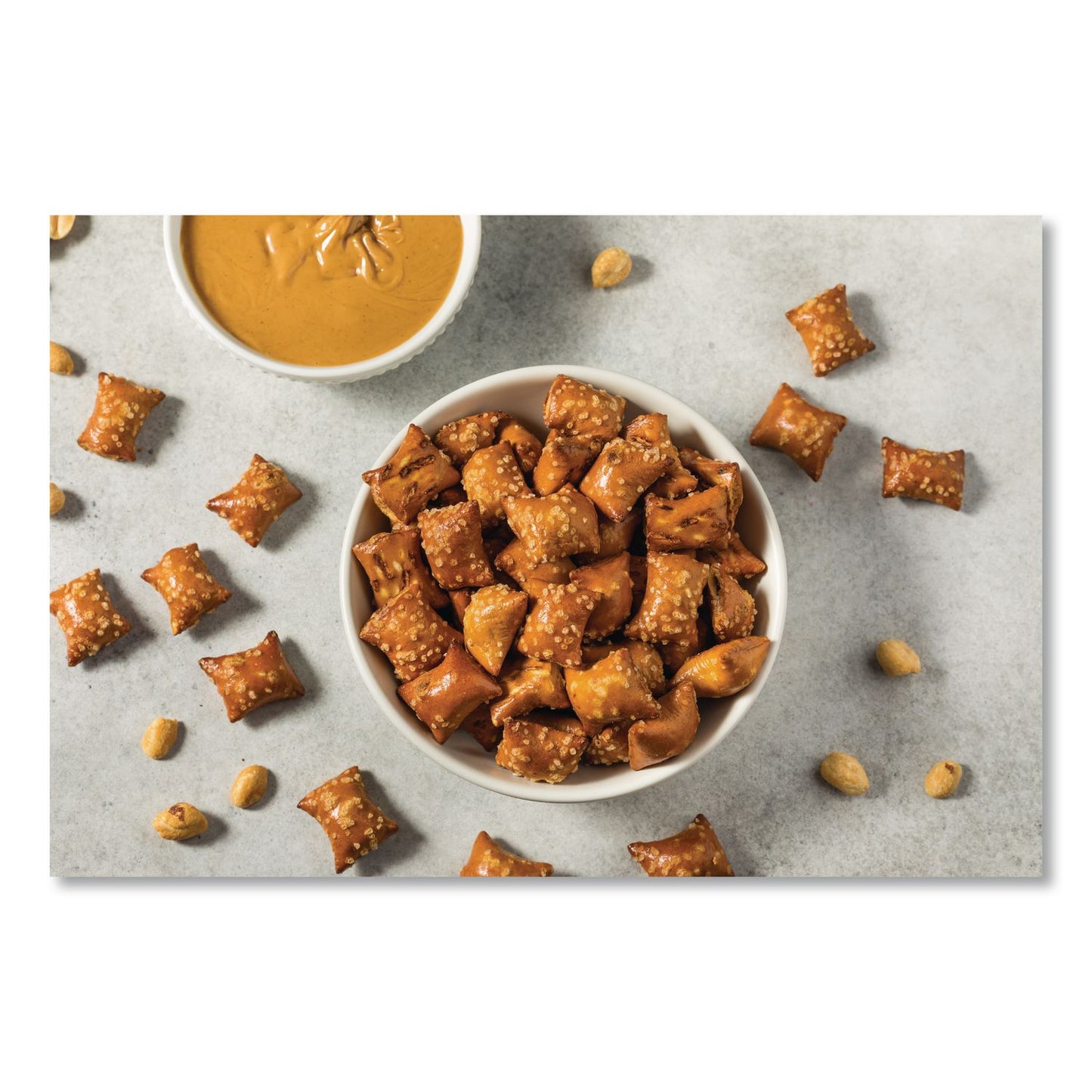 Pretzels, Peanut Butter, 24 oz Tub