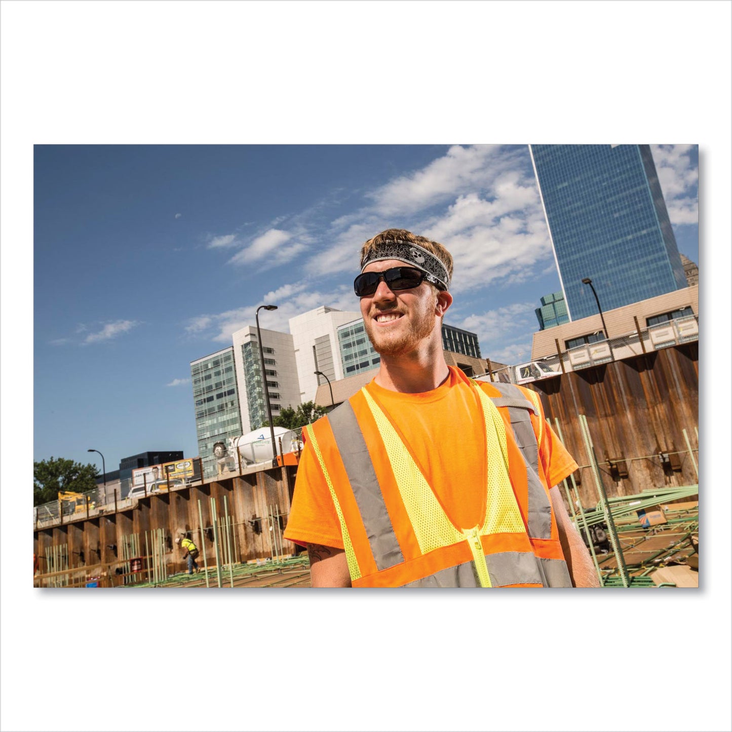 GloWear 8089 Non-Certified Hi-Vis T-Shirt, Large, Orange
